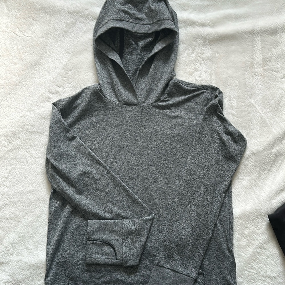 Athleta Uptempo Hooded top for girls